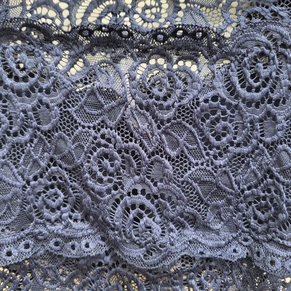 ITZON blue lace crop top size small - Picture 3 of 6